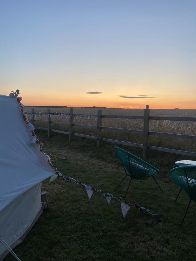 Country Bumpkins Luxury Glamping Hotell Wellingore Exteriör bild