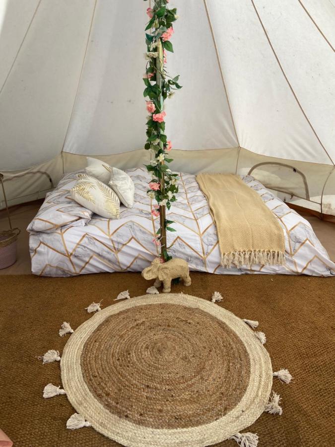 Country Bumpkins Luxury Glamping Hotell Wellingore Exteriör bild