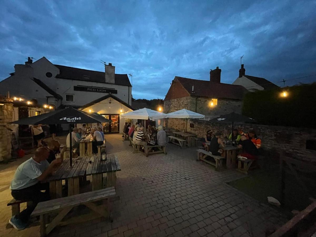 Country Bumpkins Luxury Glamping Hotell Wellingore Exteriör bild