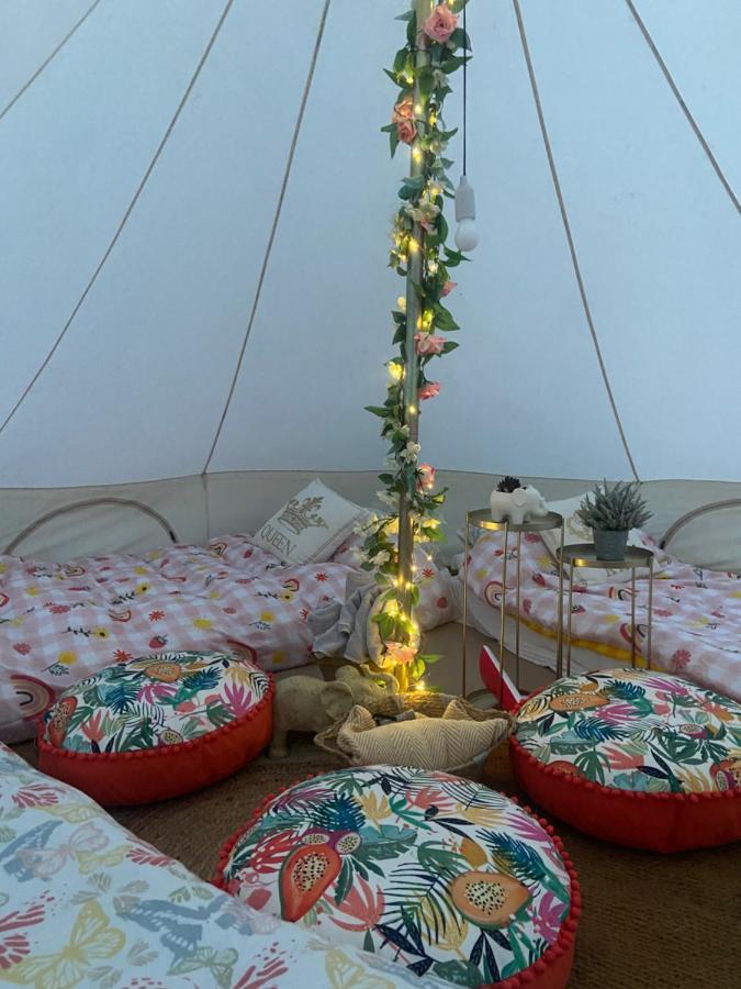 Country Bumpkins Luxury Glamping Hotell Wellingore Exteriör bild