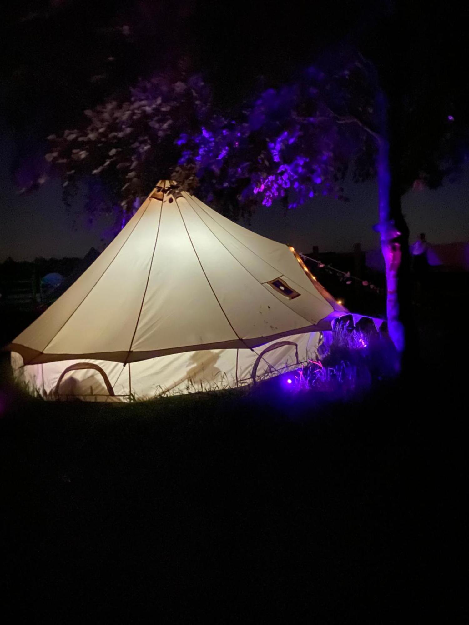 Country Bumpkins Luxury Glamping Hotell Wellingore Exteriör bild