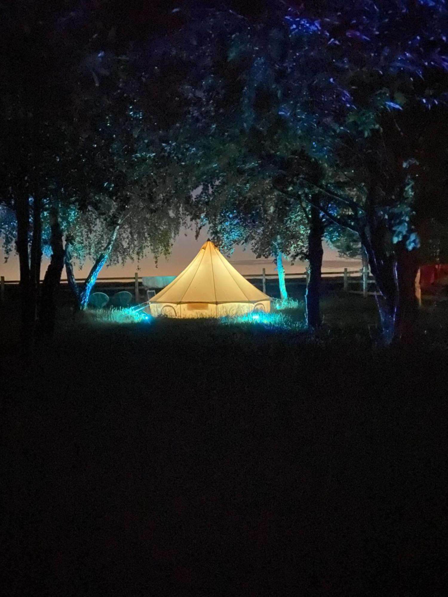 Country Bumpkins Luxury Glamping Hotell Wellingore Exteriör bild