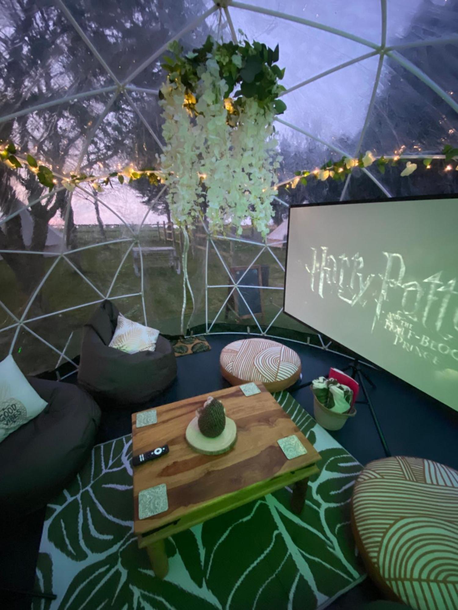 Country Bumpkins Luxury Glamping Hotell Wellingore Exteriör bild