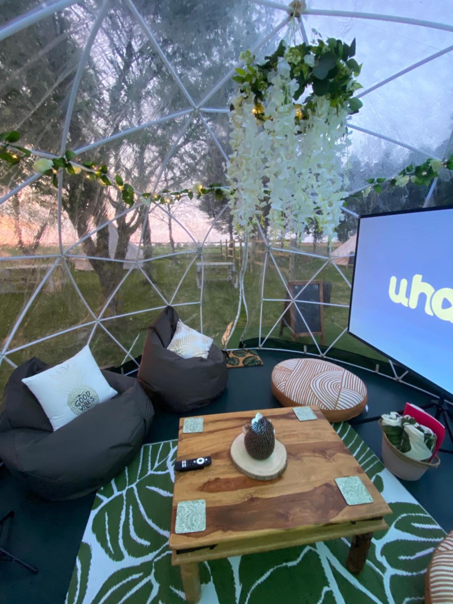 Country Bumpkins Luxury Glamping Hotell Wellingore Exteriör bild